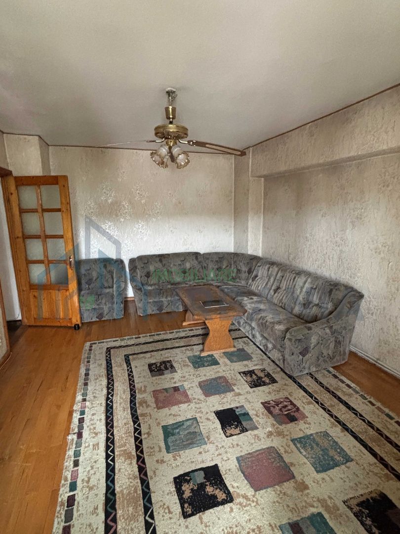 Camera living de inchiriat in apartament 4 camere - Zona Gara/Billa, Iasi - Poză 1