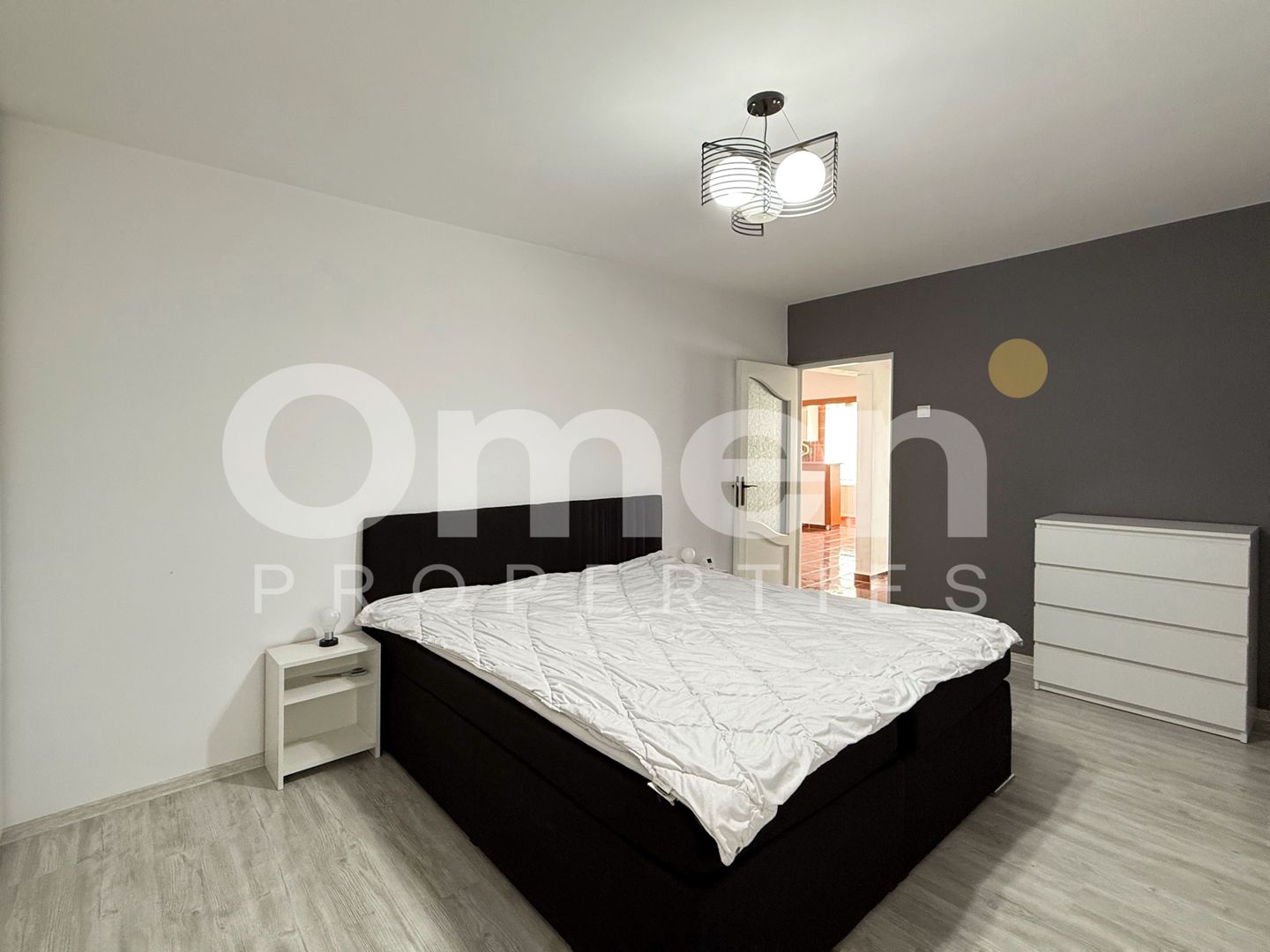 Apartament cu 2 camere decomandat, renovat , etaj 4 Paltinisului - Poză 1