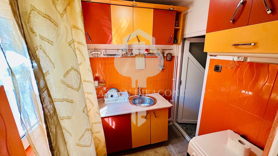 Casă de închiriat 2 camere – Zona Delfinariu, Constanța - Poză 8