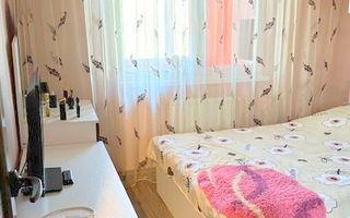 De vanzare apartament cu 3 camere, micro 38, et. 3, 63.000 euro - Poză 7