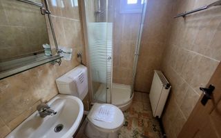 De vanzare casa 3 camere, 719mp teren, Cetate - Poză 8