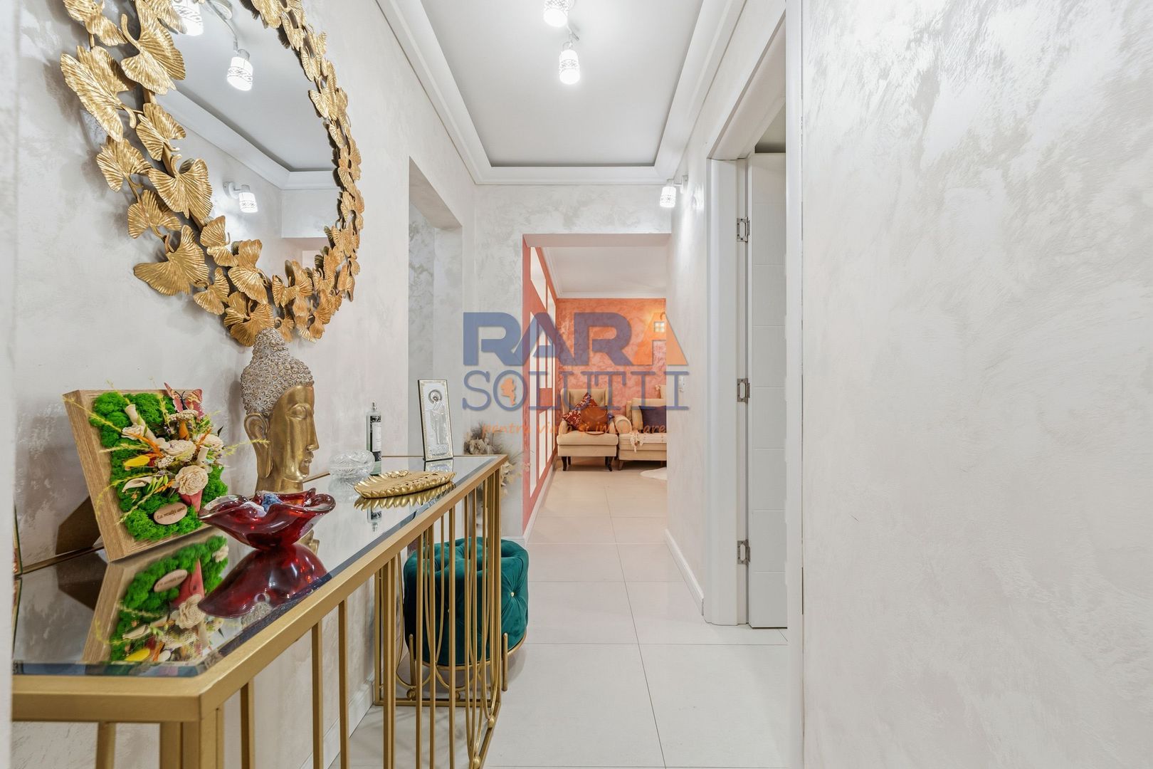 Apartament spațios cu 4 camere - renovat modern, mobilat și utilat - Poză 2