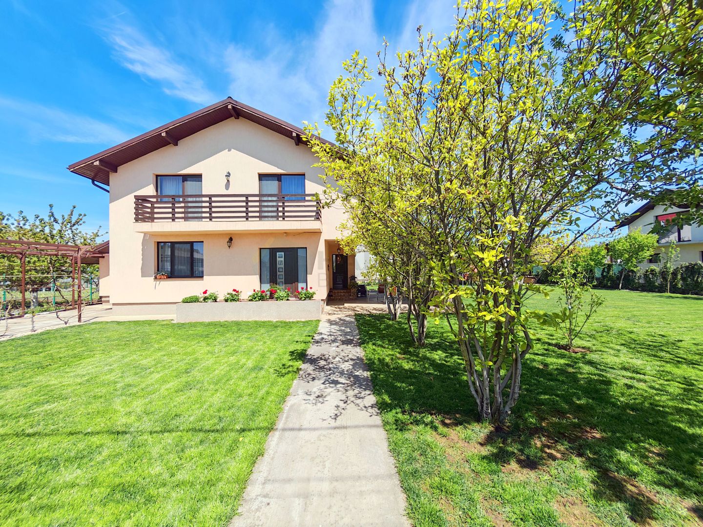 Vila individuala cu teren de 1000mp in Comuna Berceni - Poză 1