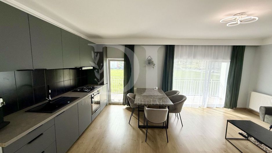 Apartament la cheie / ideal si pentru investitie - Poză 1