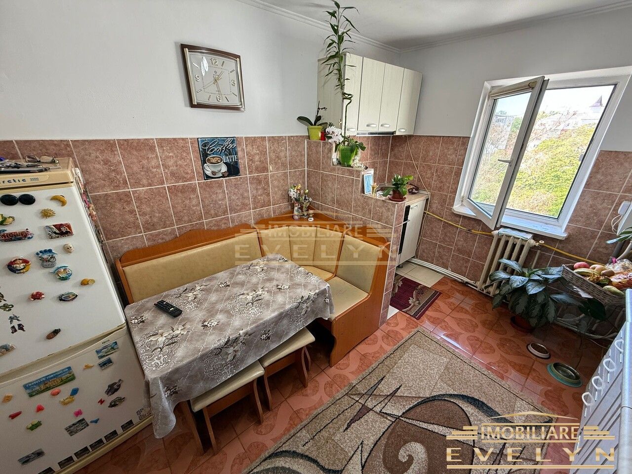 Vânzare Apartament 4 Camere - Decomandat - 78 mp - Str. Împărat Traian (Școala Nr.11) - Poză 4