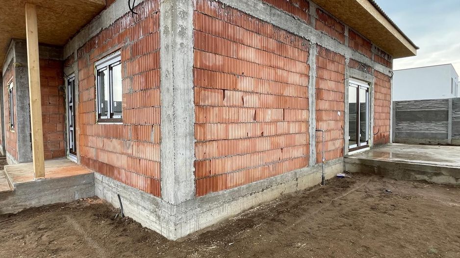 Duplex unit prin cam. tehnica - pe parter - 4 camere - Mosnita Noua - Poză 12