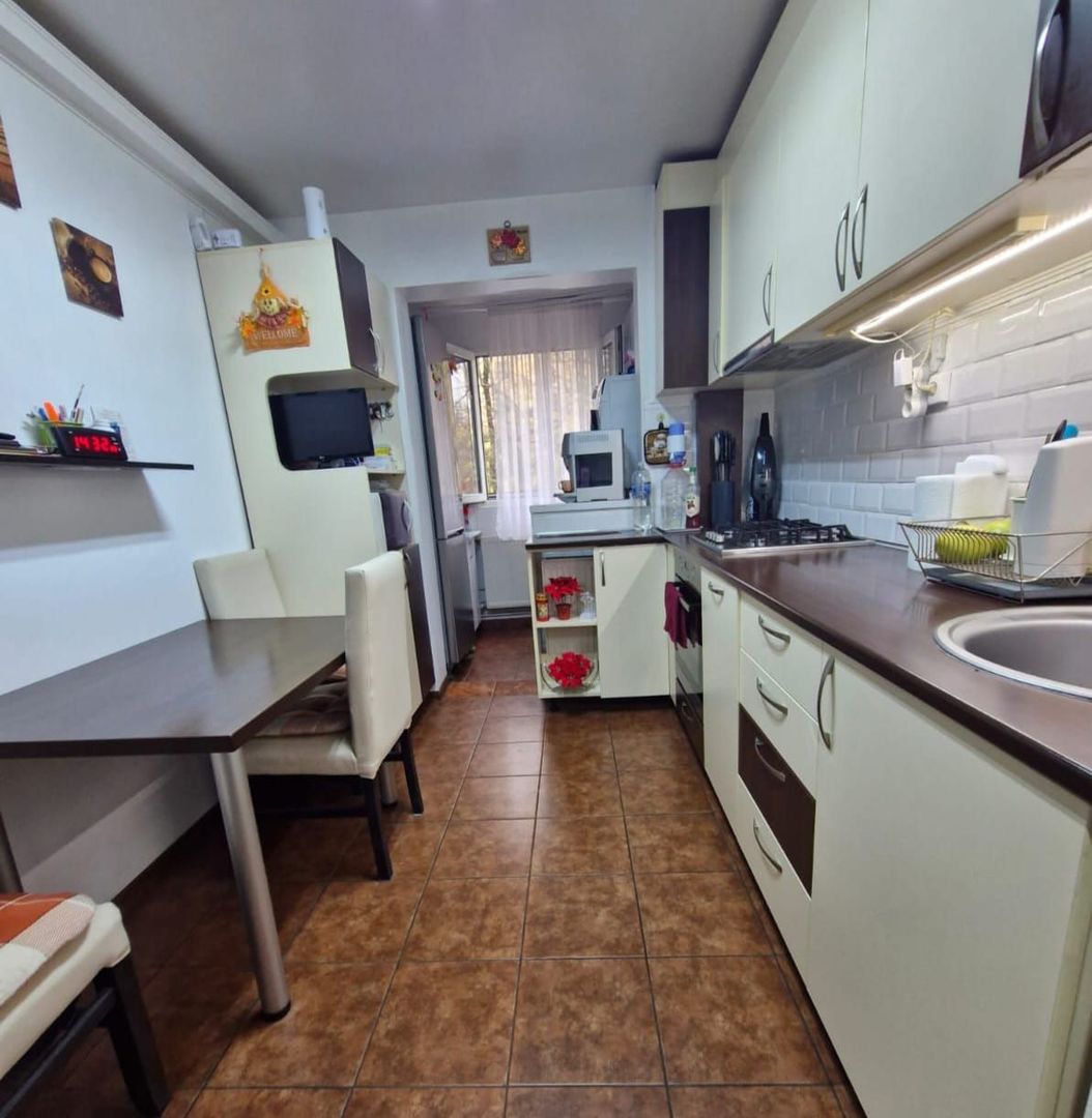 Apartament 3 camere și 2 băi - 69 mp, complet mobilat utilat ! - Poză 8