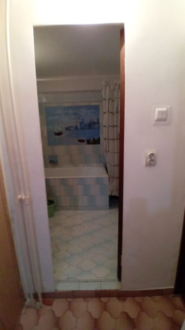 AP. 2 CAMERE CRANGASI, BUCATARIE INCHISA, REABILITAT, METROU 5 MINUTE - Poză 10