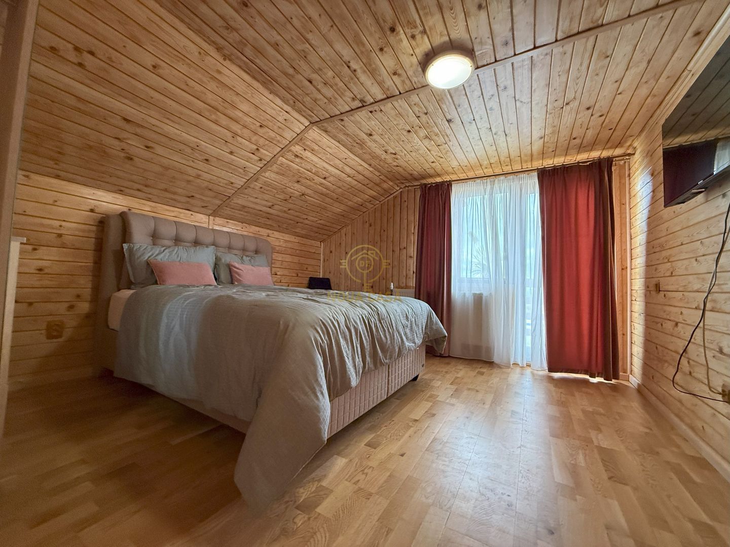 Vila de vanzare in APA-NORD  cu 2 Piscine/Zona de Relaxare/Acces lac - Poză 18