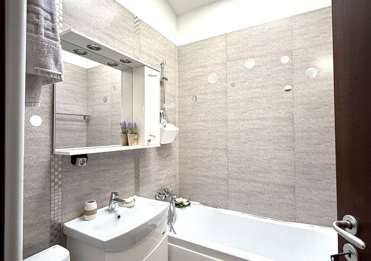 De vanzare Apartament 3 camere Pacii - Poză 5