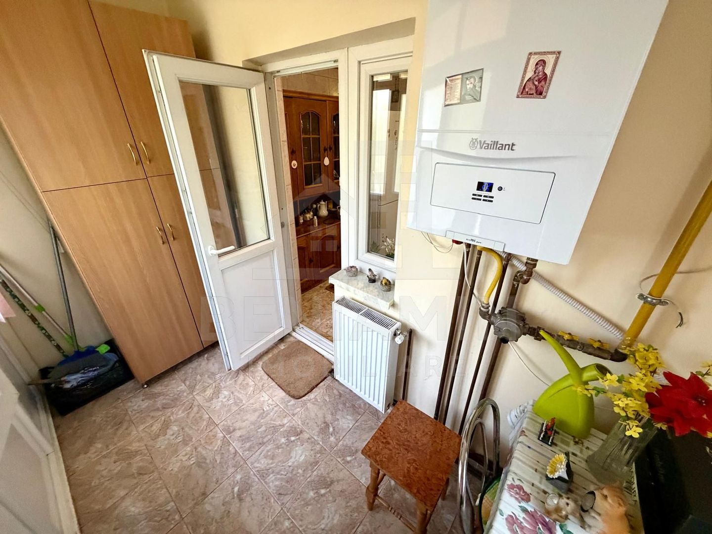 3 decomandat cu 2 bai - etaj 1 - centrala - Parculet Rovine - - Poză 10