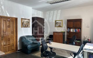 Apartament la casa cu 7 camere de vanzare Ultracentral Oradea - Poză 1