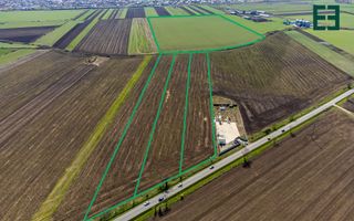 Teren intravilan cu acces la Drum Județean DJ 709 - 275200 mp - Poză 5