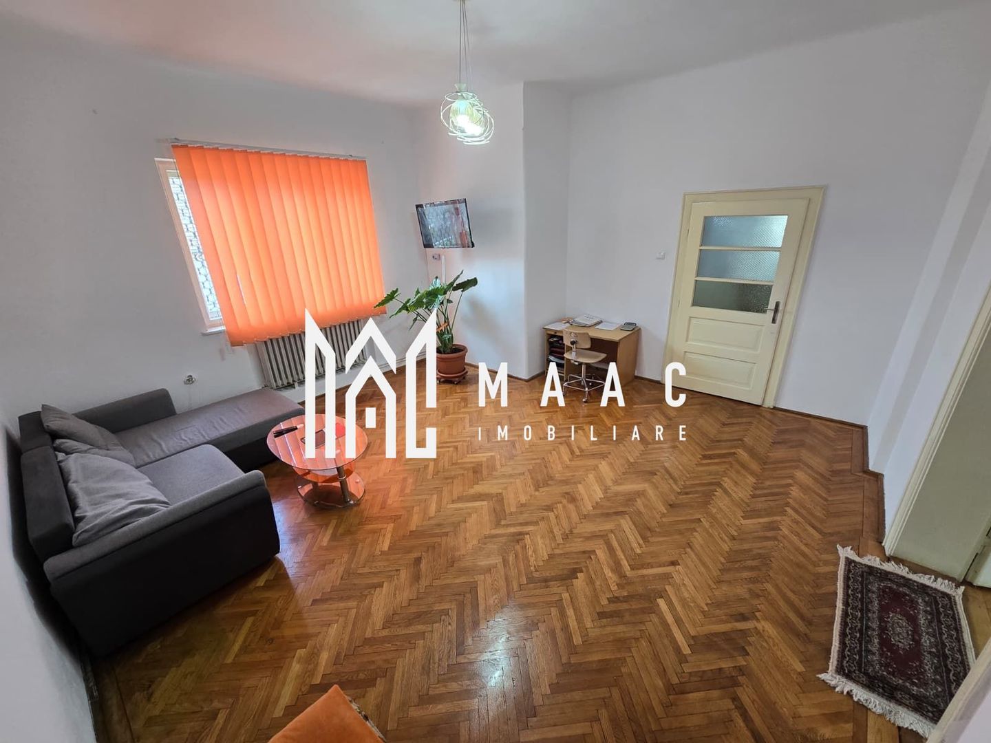 Apartament 4 camere 156 mpu zona Centrala Garaj Pivnita - Poză 4