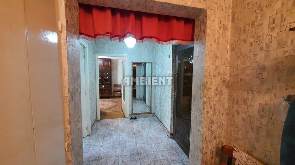 Apartament 3 camere, etaj 2, zona TRAIAN; - Poză 6