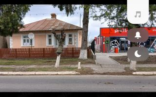 Casă de locuit cu 4 camere de vânzare în centrul satului, comuna Bivolari - Poză 1