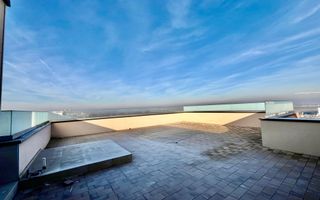 Penthouse cu 3 camere LA CHEIE, cu terase de 200mpu, zona Calea Surii Mici - Poză 1