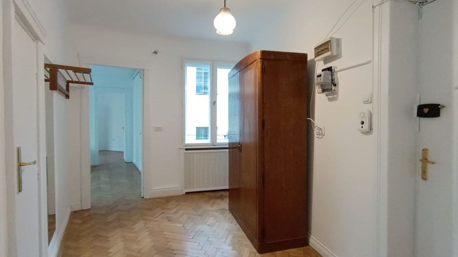 Inchiriem apartament complet renovat zona Universitatii - Poză 10