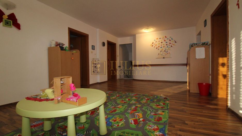 Casa ideala pentru activitati Comerciale. (gradinita, after school, ...) - Poză 37