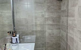 Vanzare apartament 3 camere, Micro 17, 60 mp, 88.000 EURO - Poză 5