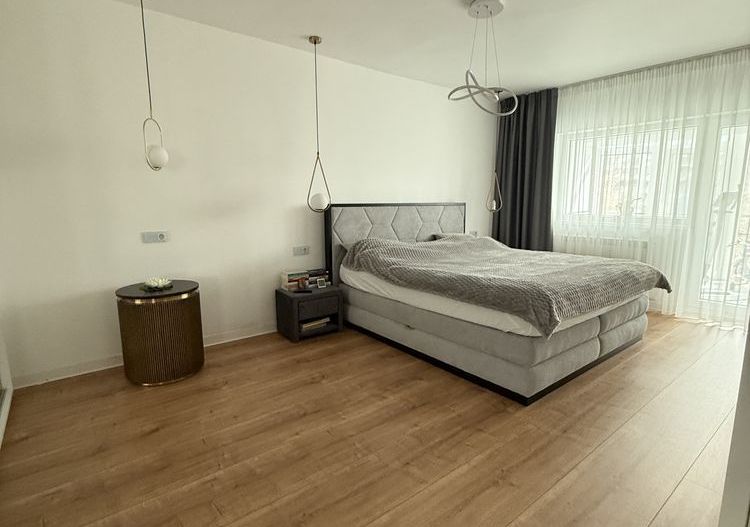 Apartament 3 camere Bulevardul Unirii - Poză 2