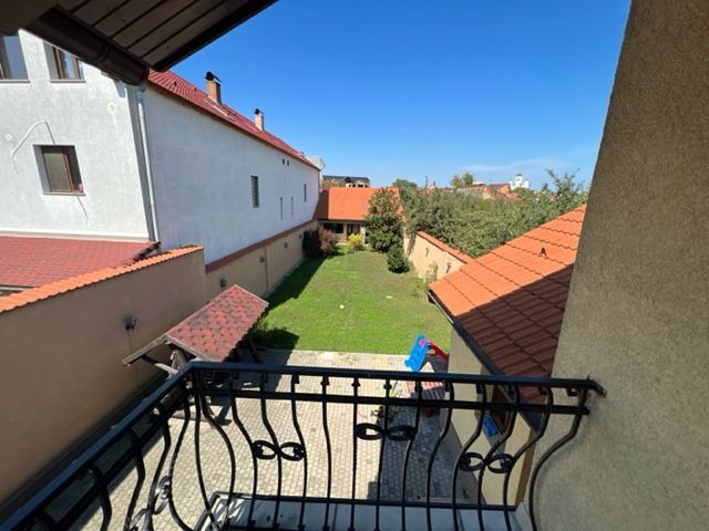 Casa deosebita 4 dormitoare ultracentral Lugoj - Poză 35