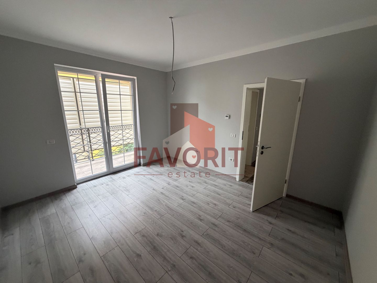 Villa cu 6 apartamente. Gradina in CF. Disponibil imediat - Poză 9