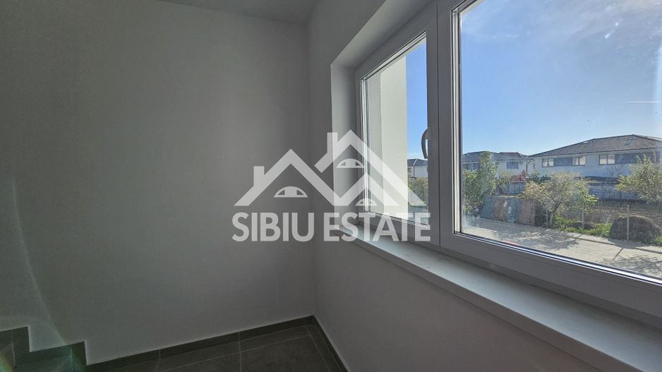 Apartament 3 camere, 2 bai, Sibiu Selimbar - Poză 8