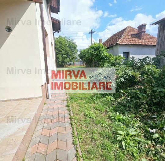 Vanzare vila 5 camere, mobilata si utilata, in Homoraciu - Poză 12