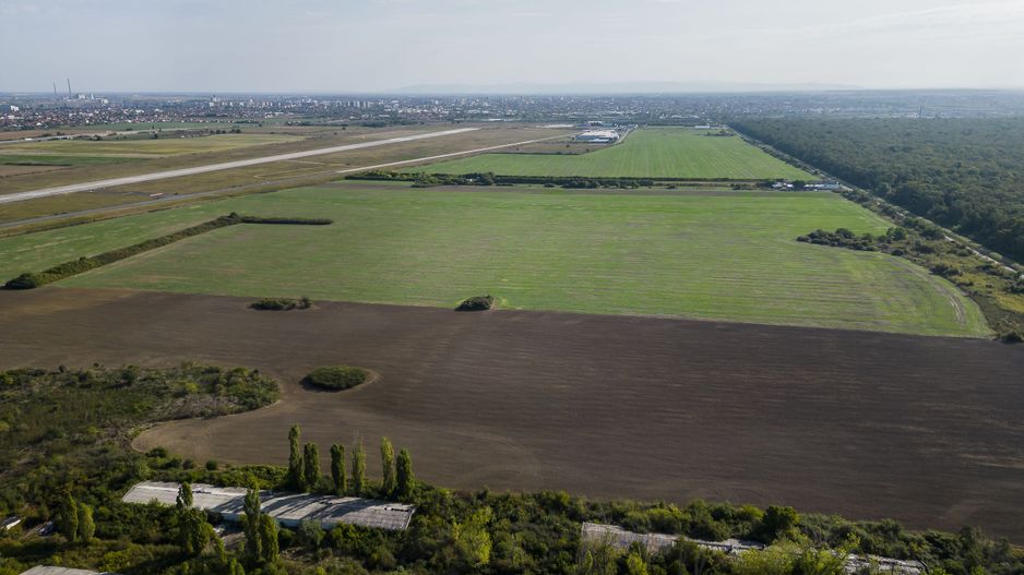 Teren intravilan în zona Aeroportului Arad - Poză 6