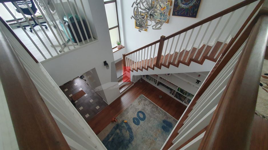 Vila superba Tunari cu piscina - Poză 8