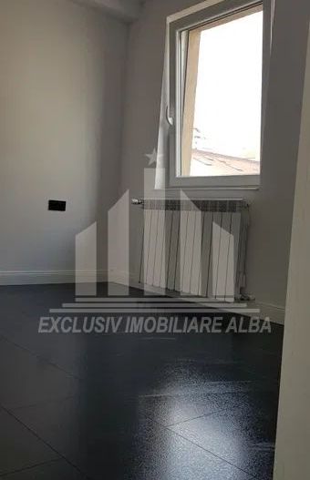 Apartament cu 2 camere de vanzare, Centru - Poză 4