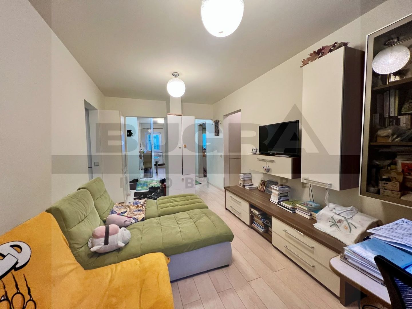 Apartament de 4 camere, 77mp, etaj intermediar, renovat, Plopilor - Poză 3