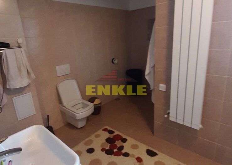 Vila 5 camere, Lebada , finisaje de lux, pret 295000 euro neg - Poză 14