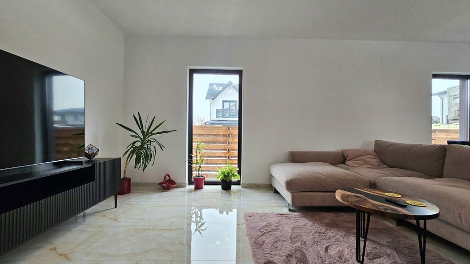Casa de inchiriat la munte la doar 10 minute de Brasov - Poză 11