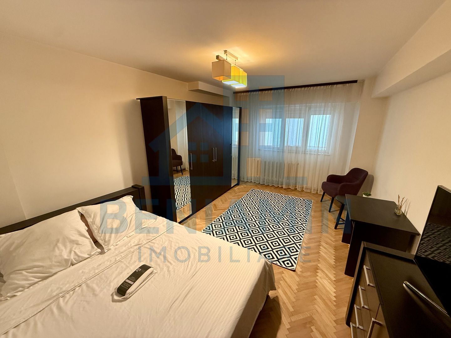 3 camere decomandat parter centrala 95mp Piata Centrala -pet friendly - Poză 3
