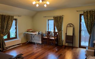 Casă cu 5 camere + anexă cu garaj, mobilată complet, str. Gh. Șincai - Poză 9