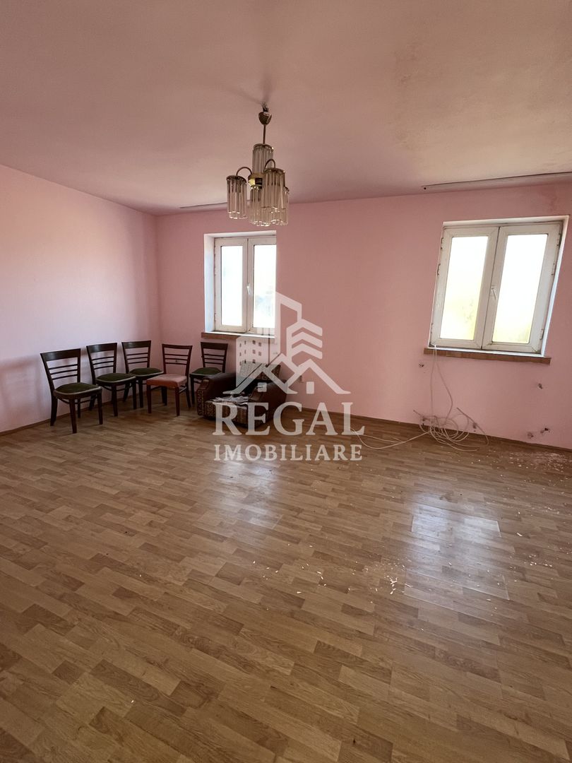 Casă de vânzare în sat Bos – oportunitate pentru locuință sau afacere - Poză 9