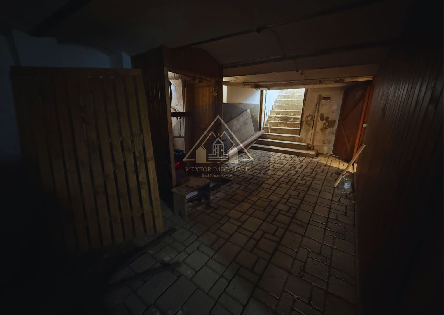 Casa saseasca, de vanzare la Richis - Transilvania - Poză 21