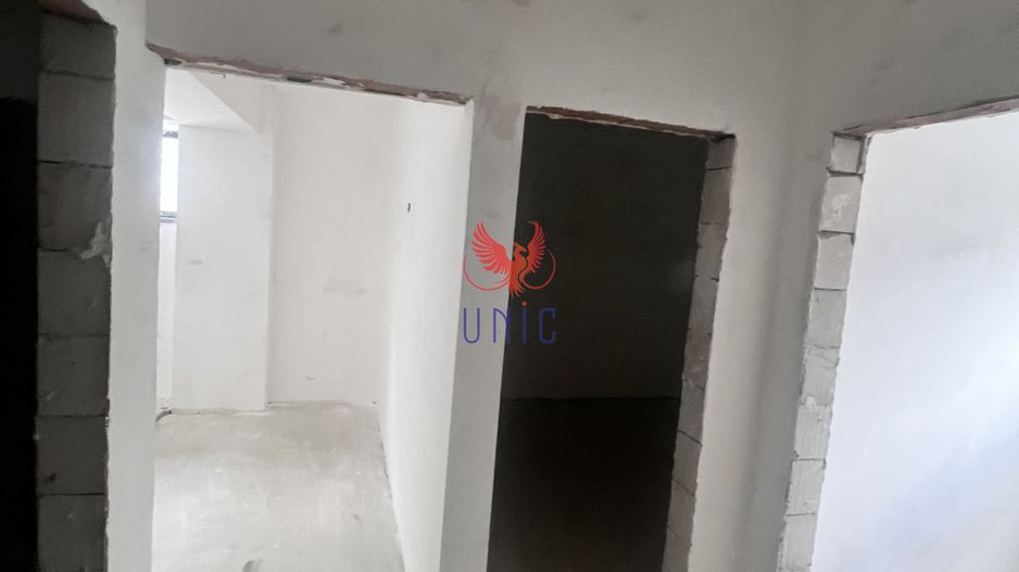 apartament bliateral, decomandat, zona centrala - Poză 9