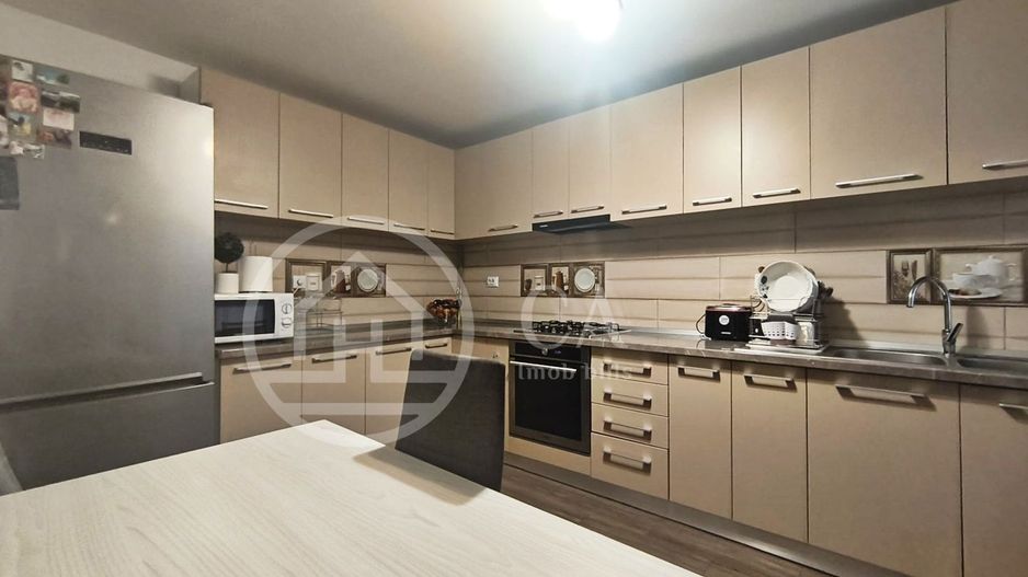 Casa de vanzare cu 3 camere, in zona Oncea, Oradea - Poză 5