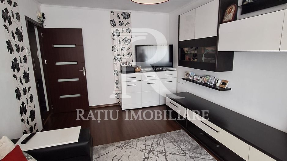 Apartament cu 3 camere de închiriat | Decebal | Oradea - Poză 2