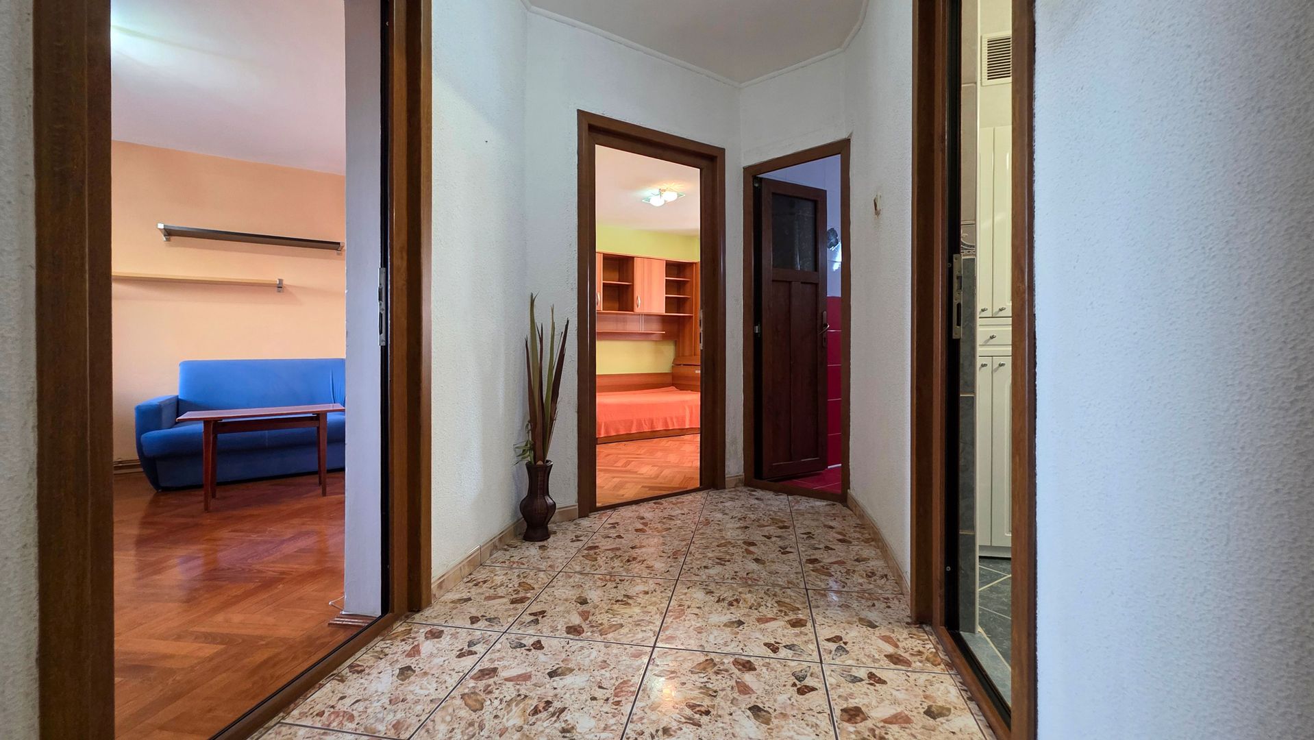 Gara – Port | 4 camere, 120 mp, 2 băi, living panoramic | termen lung - Poză 8