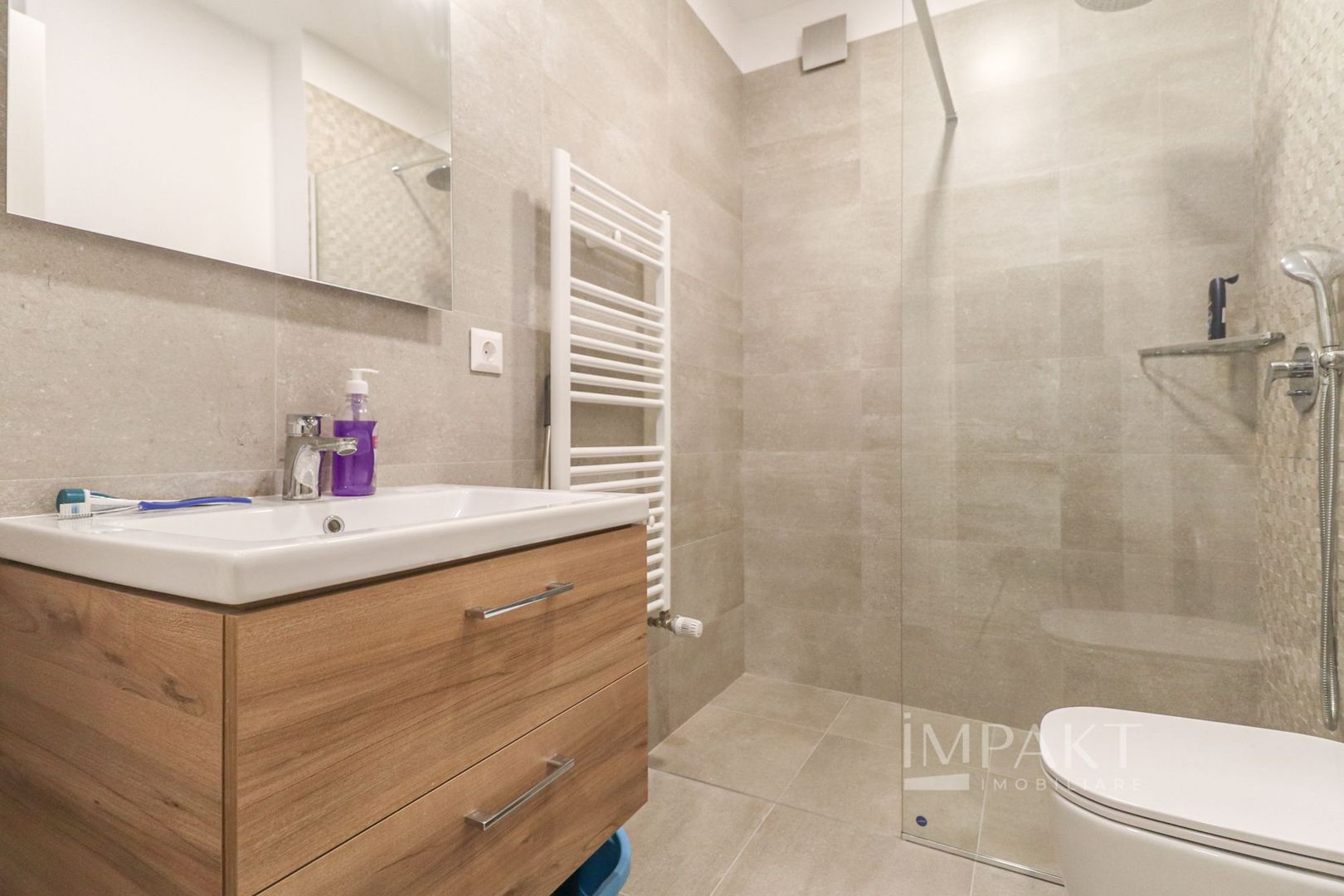 Apartament aflat la prima inchiriere, zona Parcului Central. - Poză 7