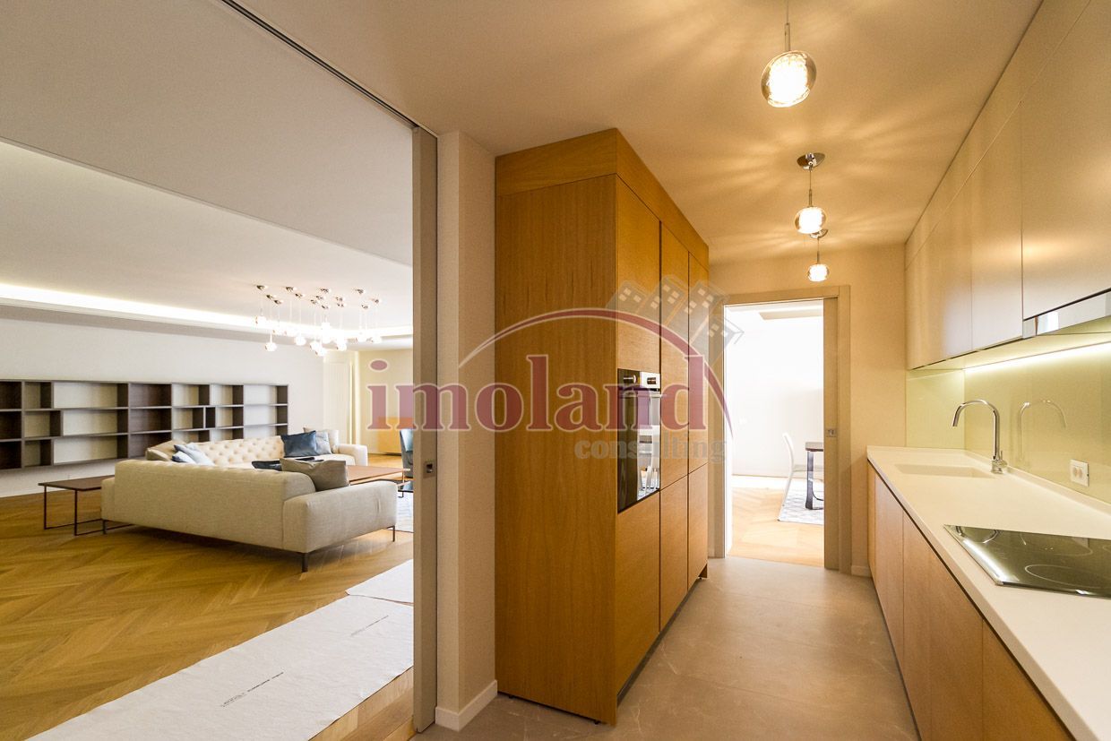 Inchiriere - Apartament - 4 camere - Primaverii - Poză 6