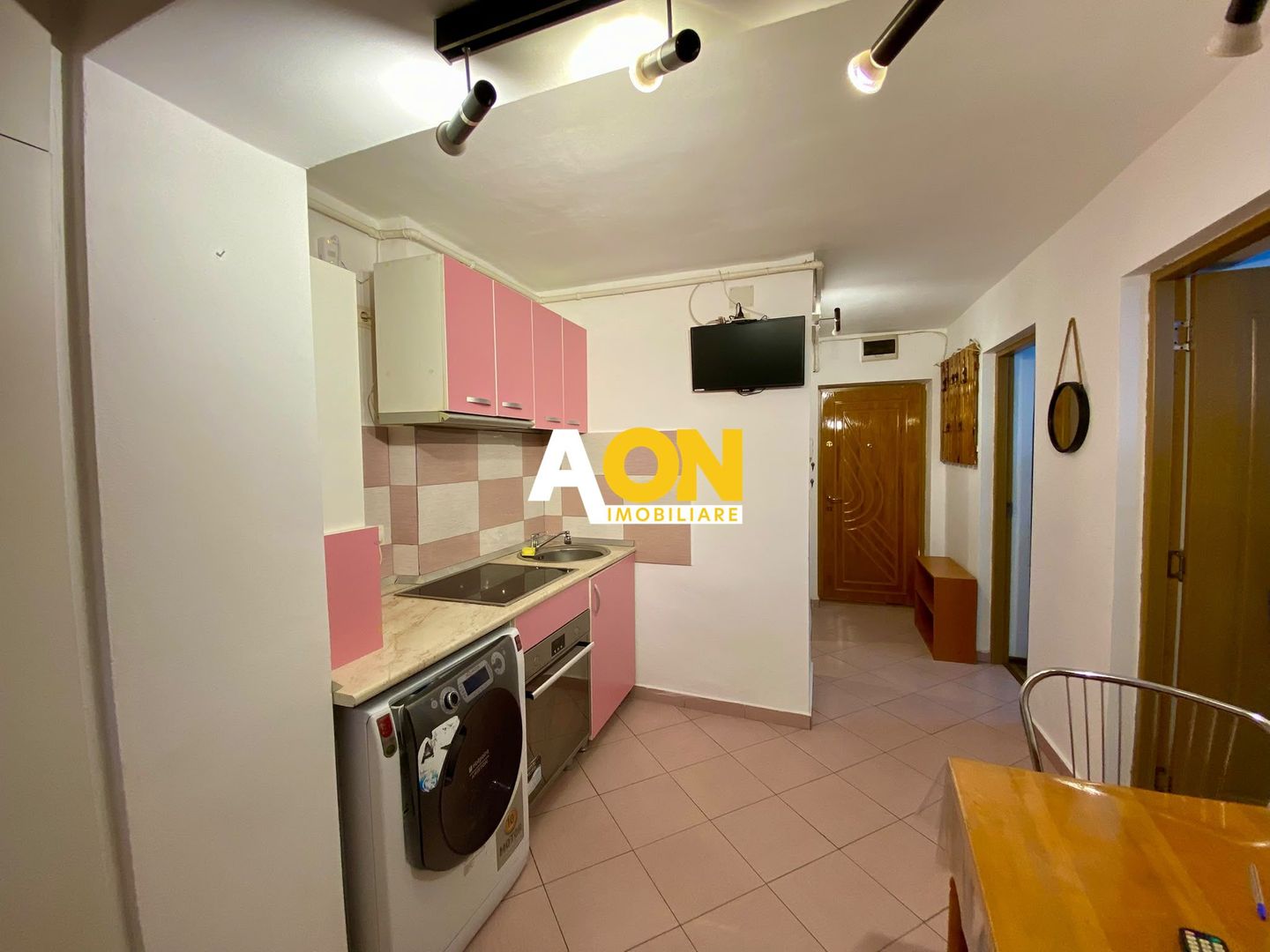 Apartament 2 Camere, Cetate, Loc de Parcare, Pet Friendly - Poză 4