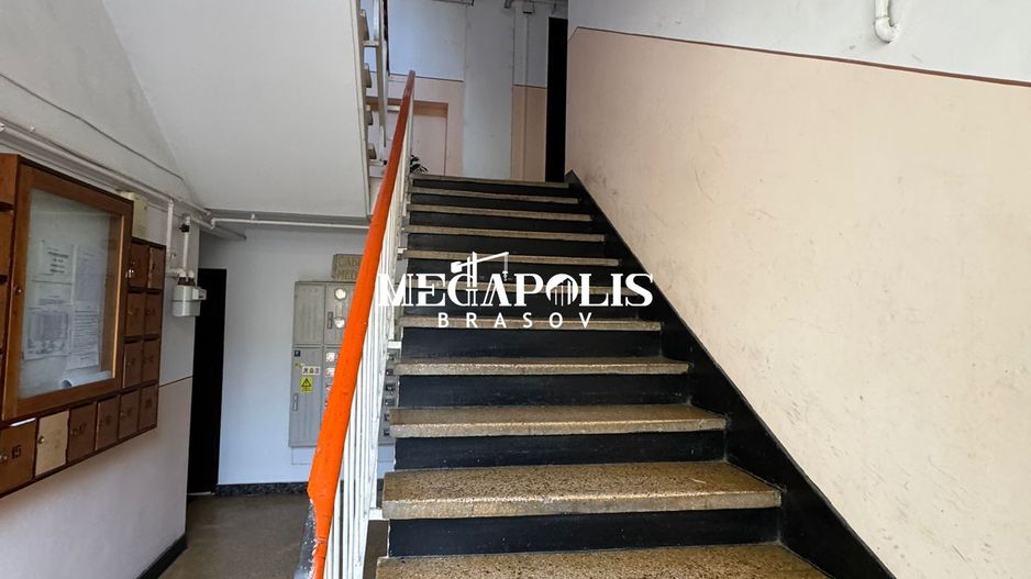 Apartament cu 3 camere Calea Bucuresti - Poză 12