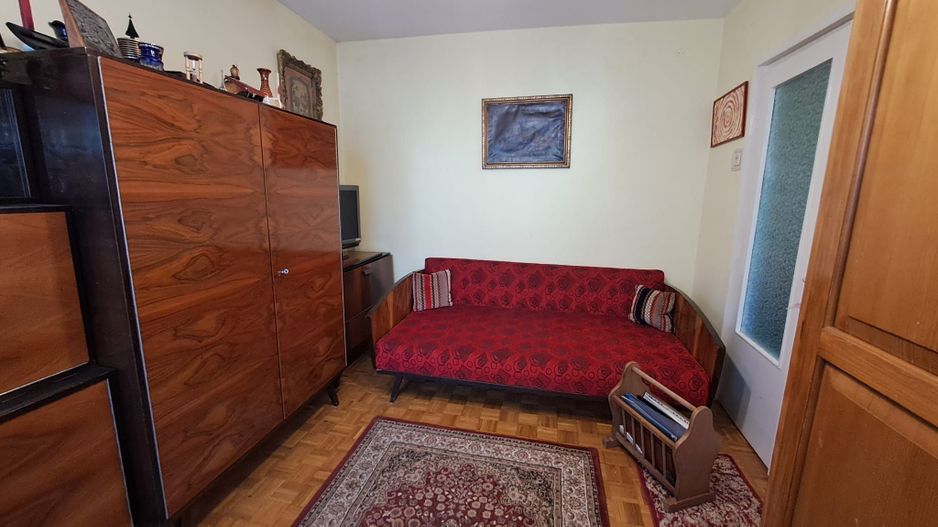 Apartament cu 3 camere, parter inalt, zona Sovata-malul Crisului - Poză 8