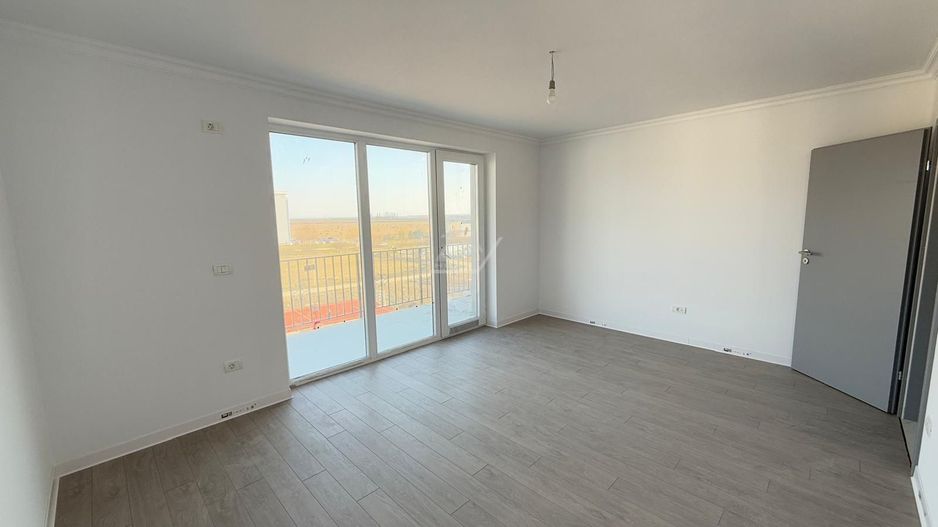 3 camere. Decomandat. Loc de parcare. - Poză 1