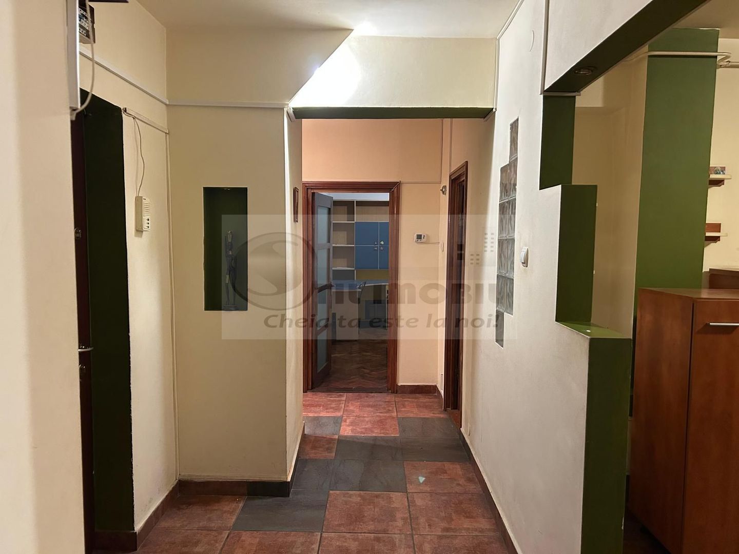 Apartament cu 3 camere decomandat, 2 bai - Nicolina - Etaj intermediar - Poză 5